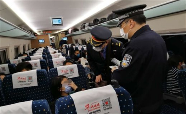 12岁可以自己坐高铁吗