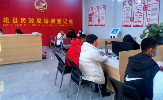 婚姻登记“跨省通办”试点扩大 数据跑腿代替群众跑路?