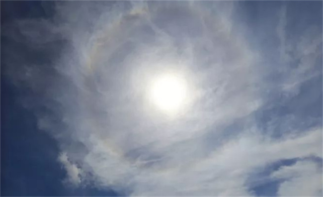 内蒙古天空惊现天空之眼,是超自然的现象吗?