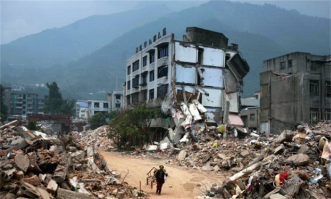 法国西部5.8级地震致1人受伤 近期地震为何频发