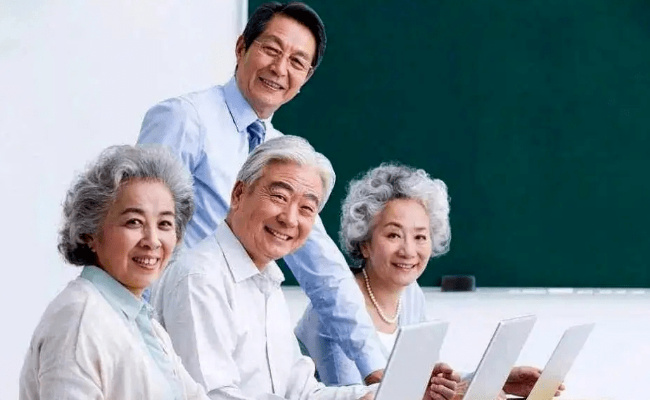 老年人再就业释放人口红利 如何看待老年人再就业?