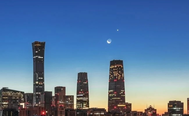 高温下北京白天现星星 是什么原因造成的呢
