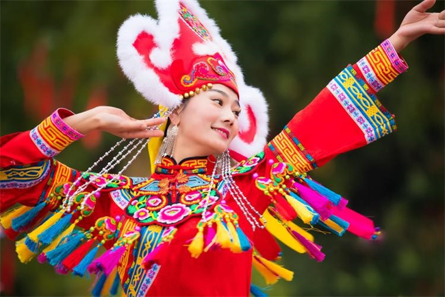 羌族的风俗是什么(羌族的风俗习惯)