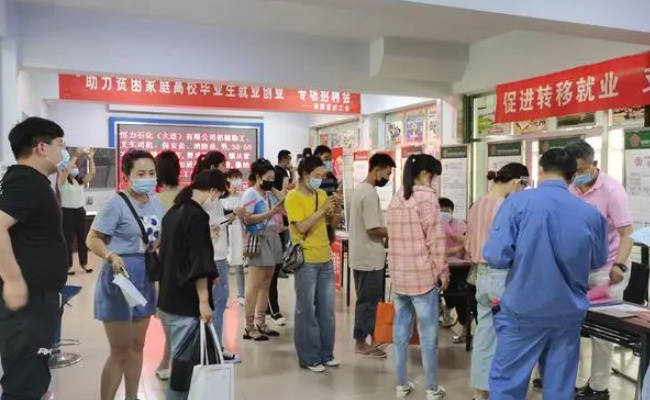 哪些特色优化服务促进了毕业生就业