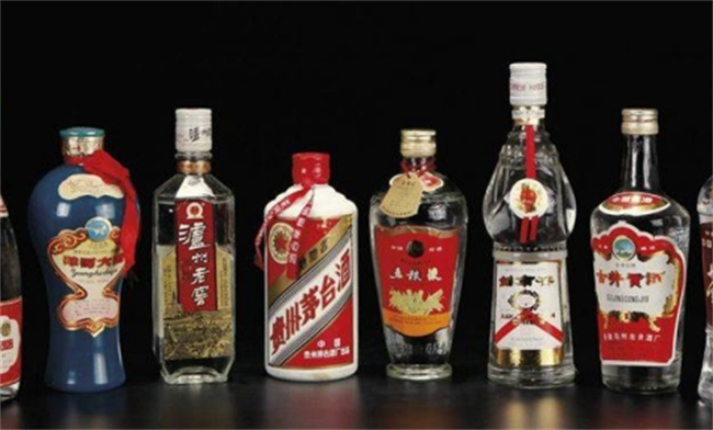 酱香型白酒与浓香型白酒的区别是什么 哪个更好喝
